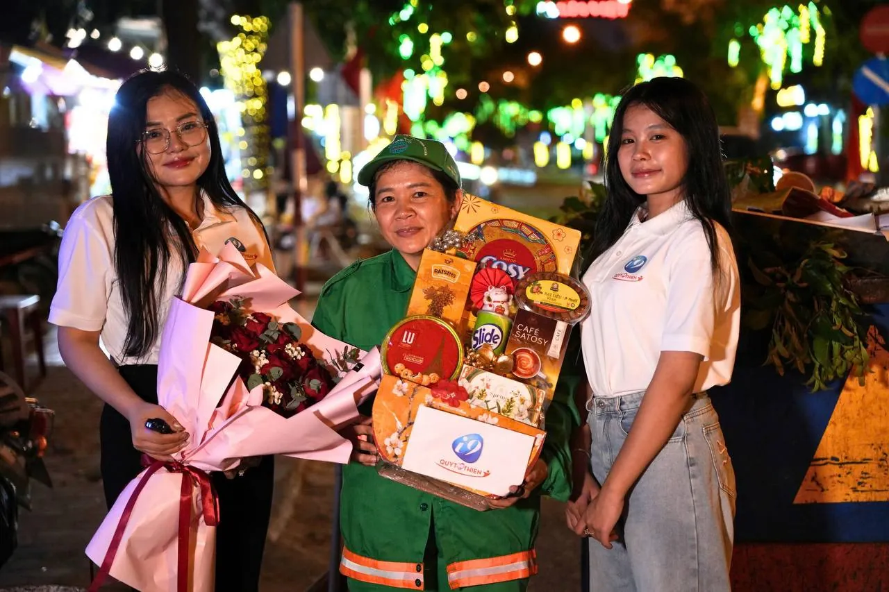 Biểu tượng Email Hỗ Trợ U888